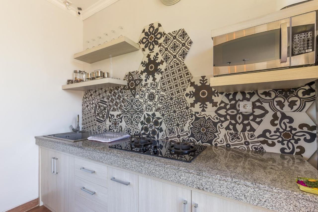 Ayuna Suites Canggu Esterno foto